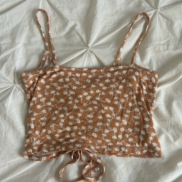 3/$20  Ardene Scrunch Tank Top - Picture 5 of 5